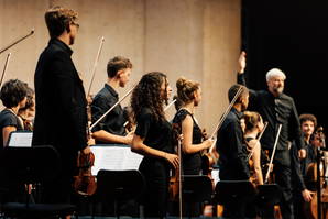 Zoom: gstaad-menuhin-festival_youth-orchestra_by-theresa-pewal-212.jpg