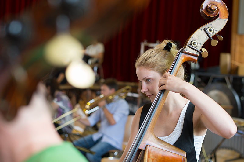Zoom: Conducting Academy 2014 Gstaad Festival Orchestra Sylvia Minkova