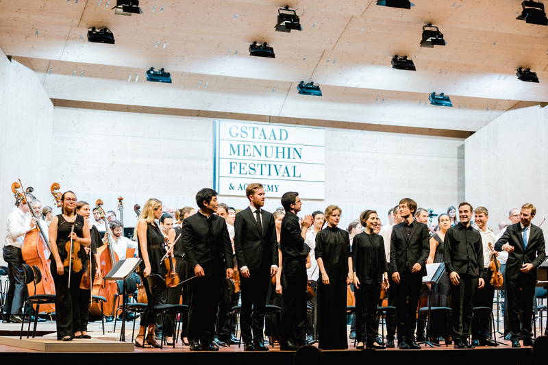 gstaad-menuhin-festival_conducting-1_by-theresa-pewal-284.jpg