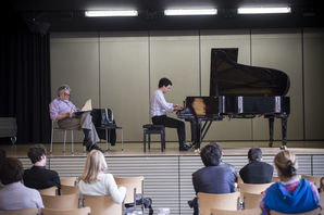Zoom: Piano Academy Leon Fleisher und Sylvain Viredaz