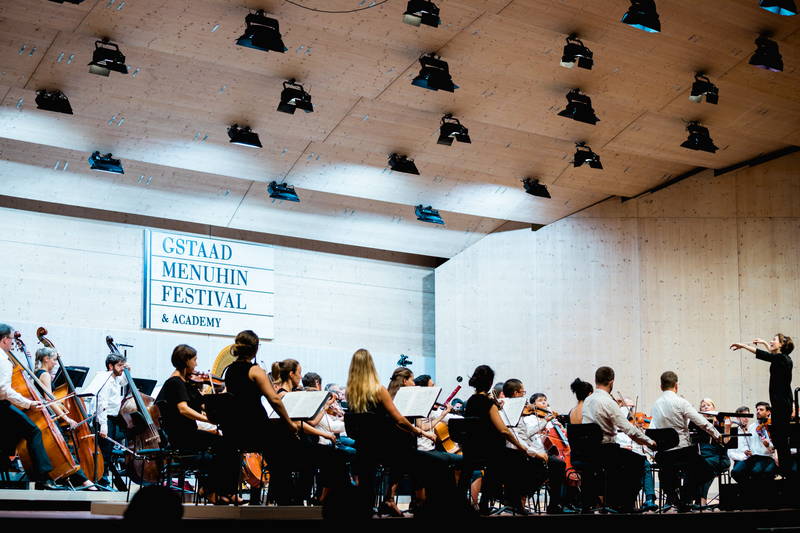 gstaad-menuhin-festival_conducting-1_by-theresa-pewal-232.jpg