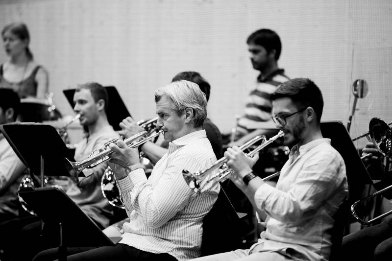 gstaad-menuhin-festival_conducting_by-theresa-pewal-98-2.jpg