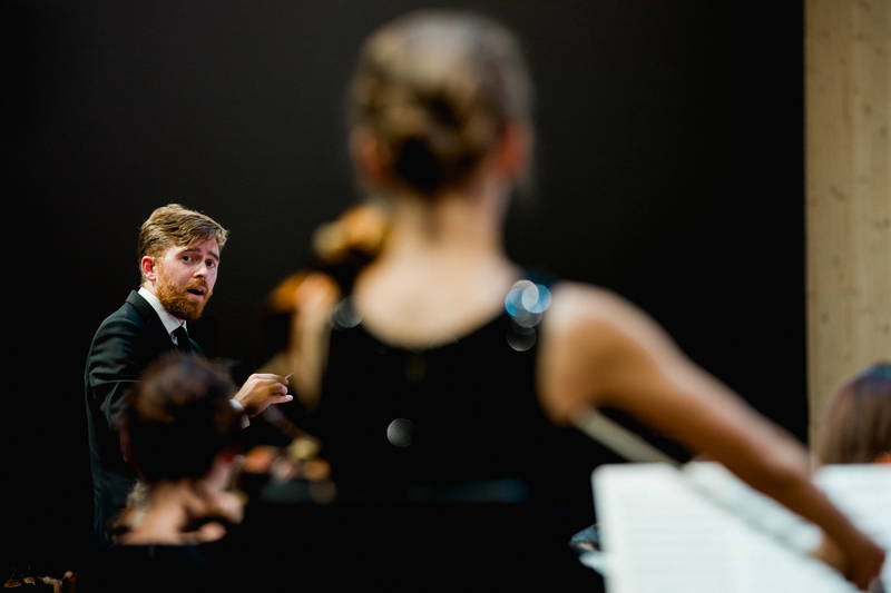 gstaad-menuhin-festival_conducting-1_by-theresa-pewal-179.jpg