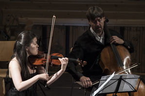 Zoom: String academy mit Ivan Monighetti